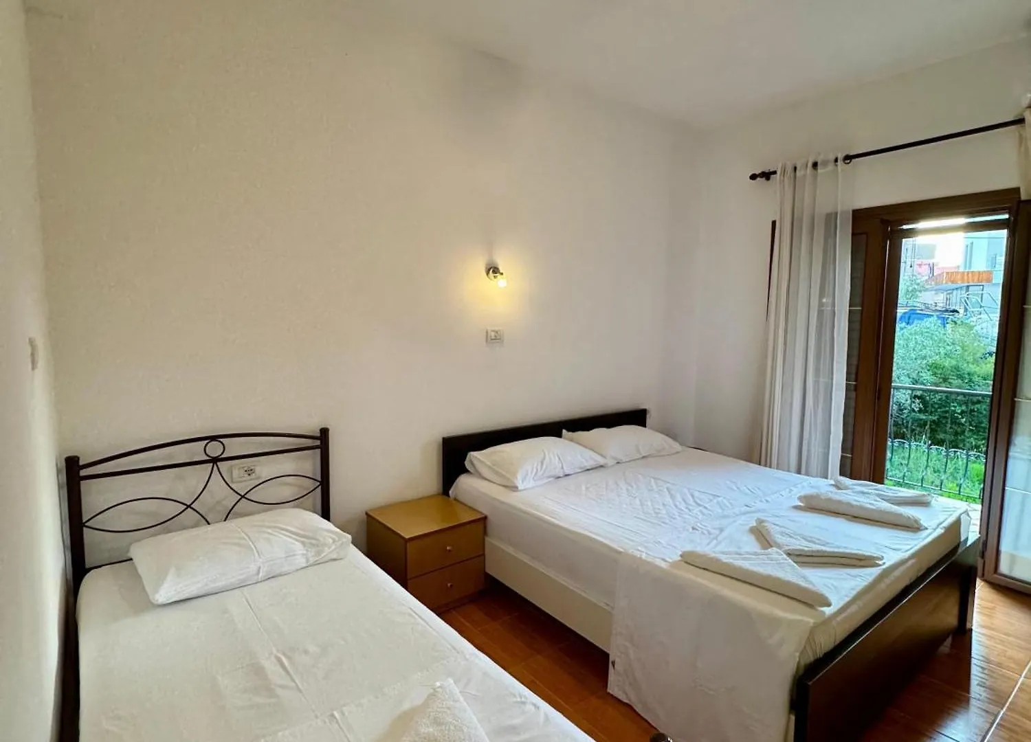 Πανσιόν Villa Solari Εξαμίλιο Αλβανία